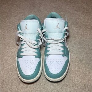 Jordan Sneakers - White and Teal